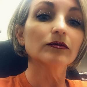 Meet your Posher, Suzanne